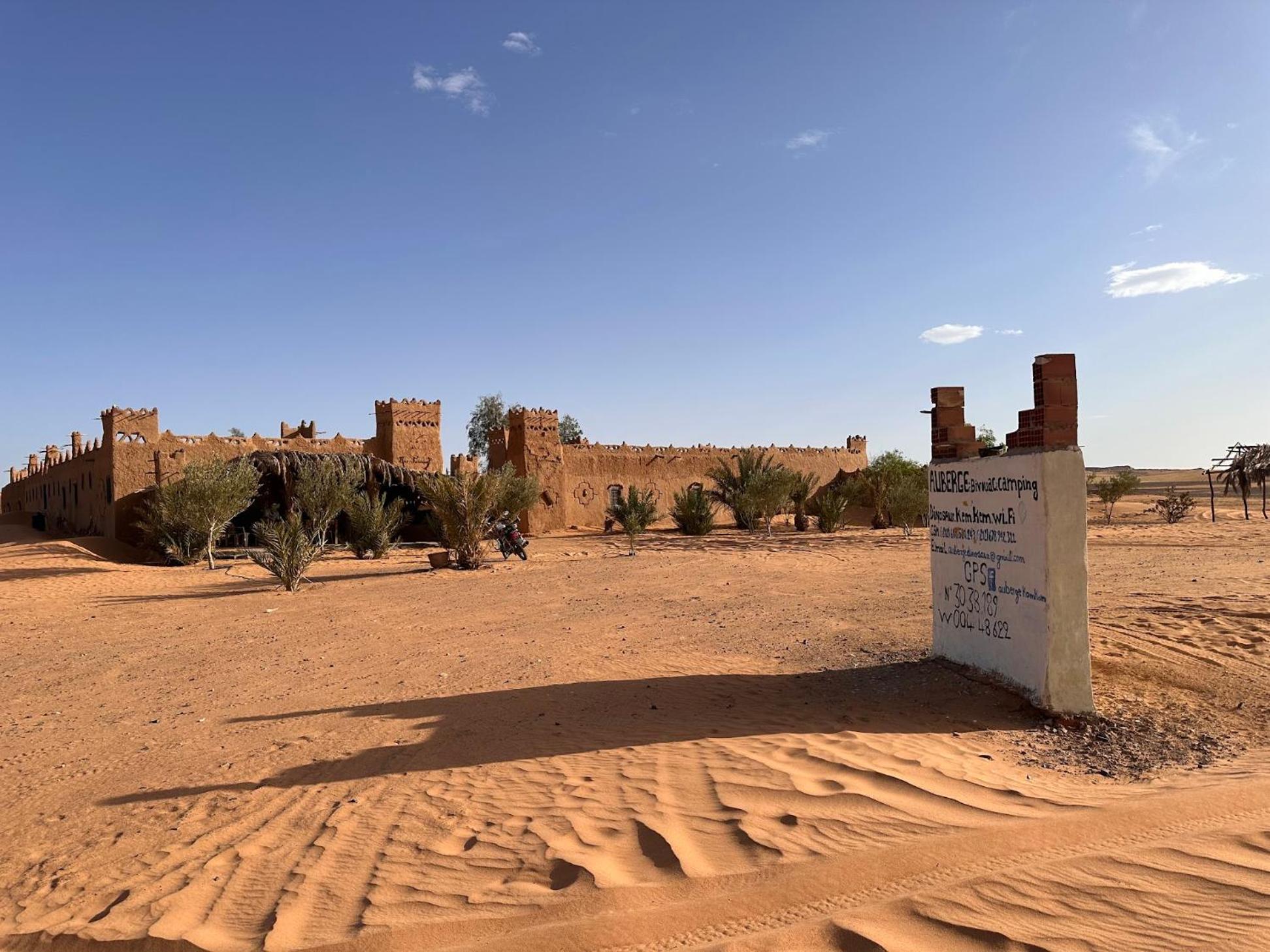 Auberge Dinosaur Kem Kem Hotel Tafraoute Sidi Ali Exterior photo